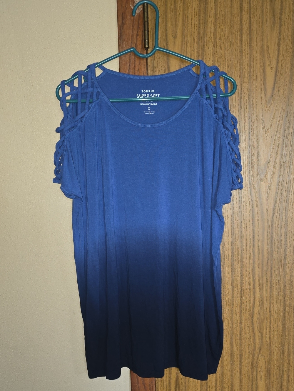 torrid Royal Blue Cold-Shoulder Lattice Sleeve Tee